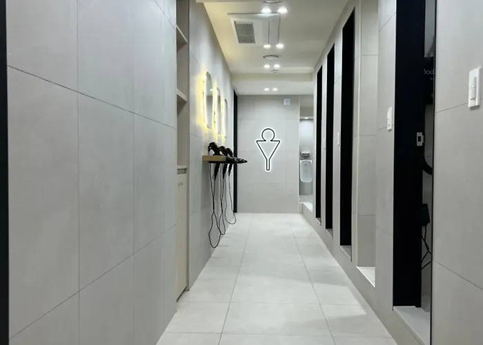 Kapselhotel Sleep Box *